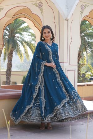 Elegant Gown & Dupatta Set