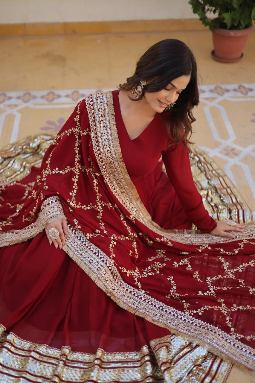 LUXURIOUS MAROON HEAVY DESIGNER GOWN WITH DUPATTA - Image 3