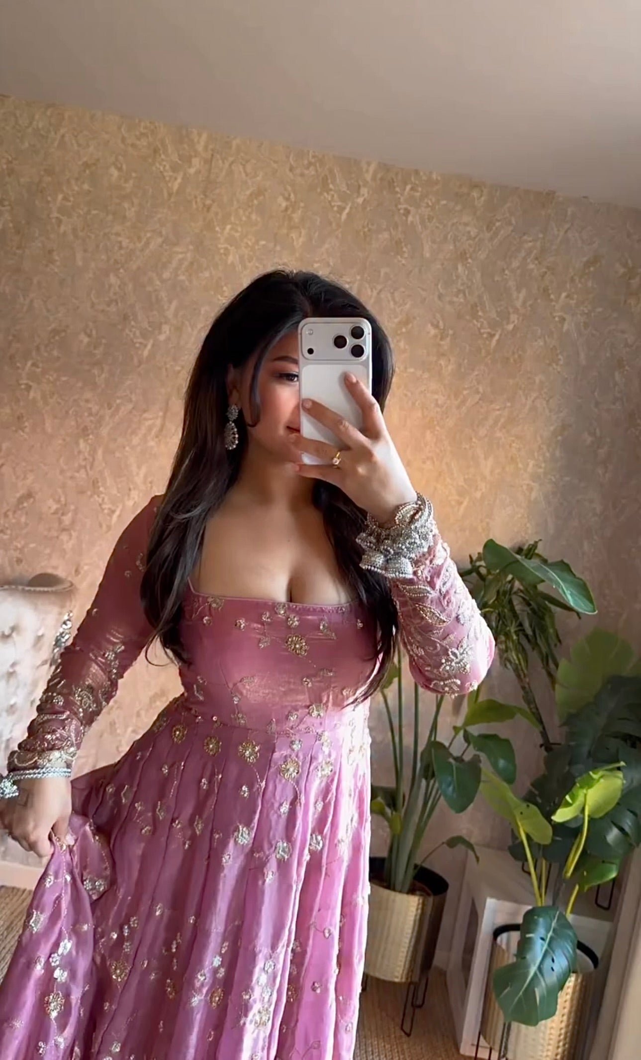 ELEGANT HEAVY FANDY SILK GOWN SET WITH EMBROIDERY & SEQUIN WORK - Image 10
