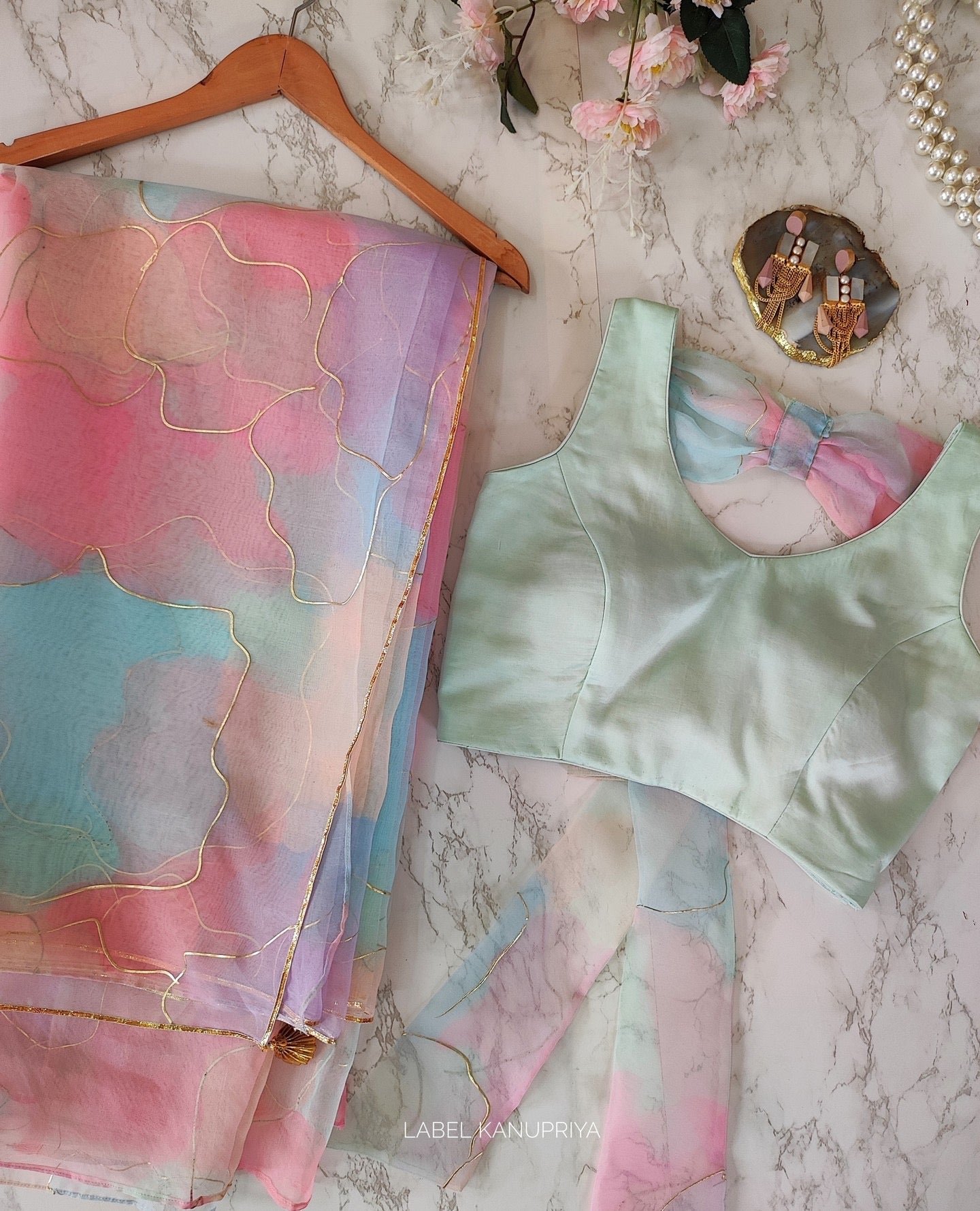 PASTEL DREAM ORGANZA BASE DESIGNER EMBROIDERY WORK SAREE - Image 2