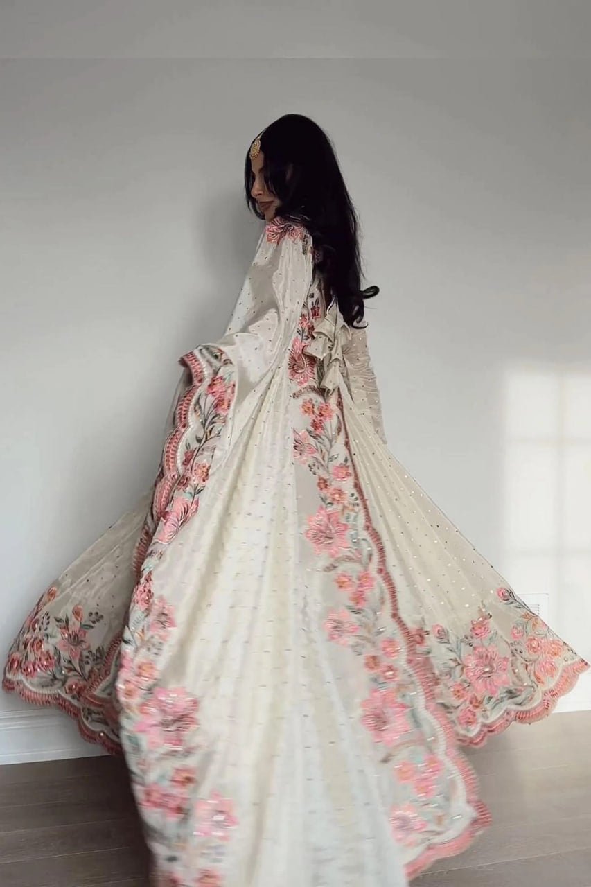 OFF-WHITE VICHITRA SILK GOWN SET - Image 4