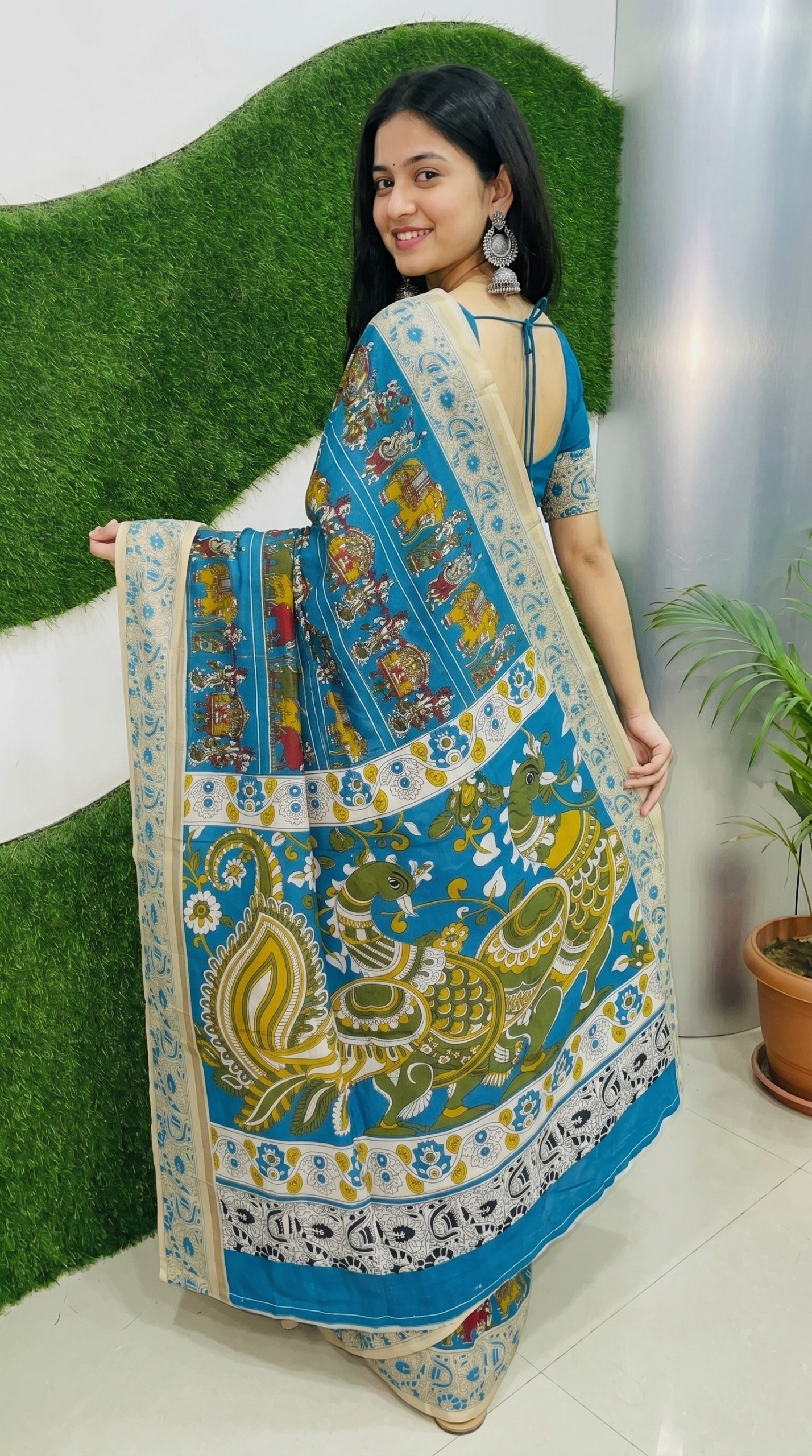 Designer Freehand Mull Mull Cotton Banarasi Pattu Saree with Printed Pallu & Blouse 7 Designer Freehand Mull Mull Cotton Banarasi Pattu Saree with Printed Pallu & Blouse